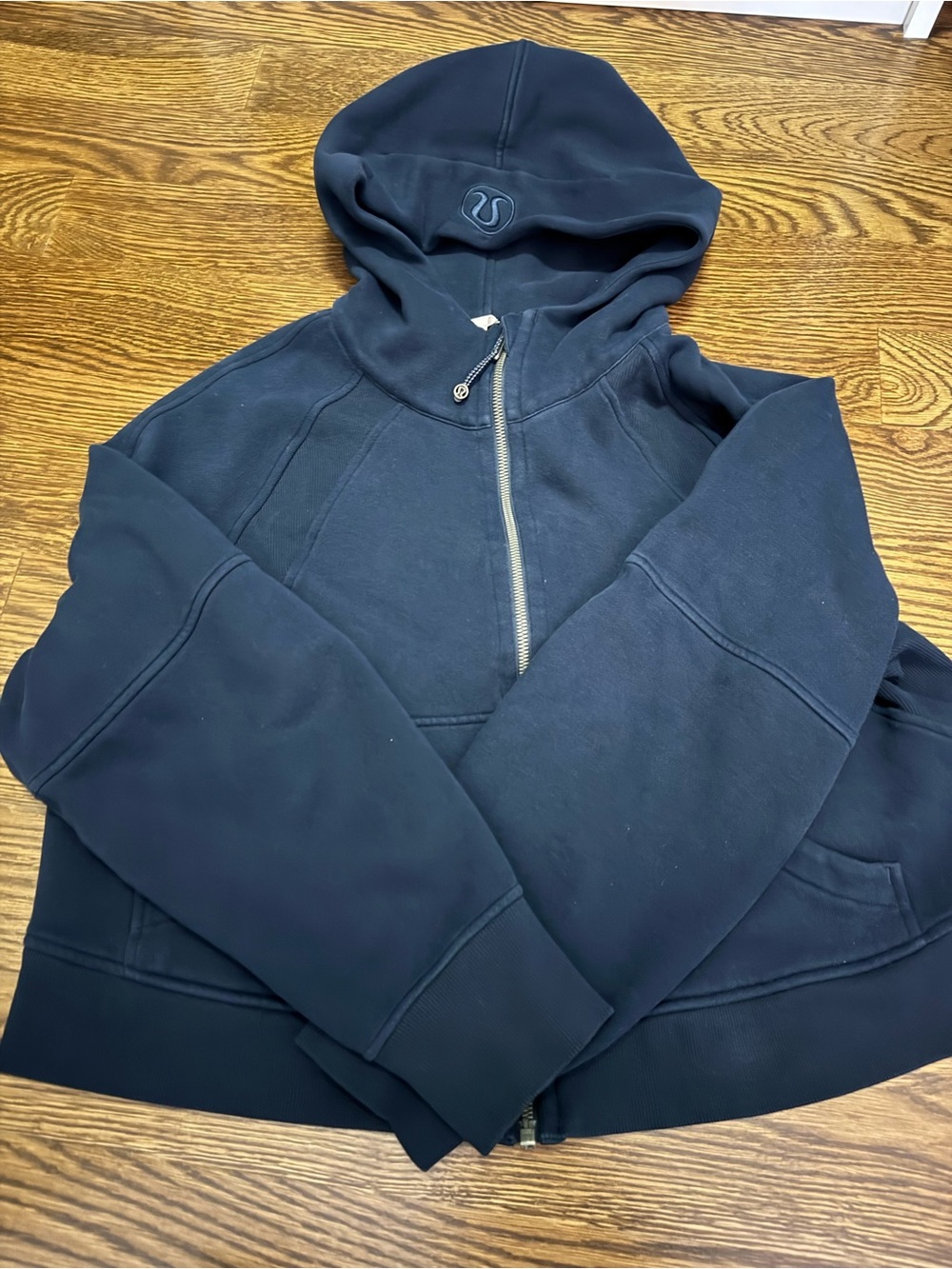 lululemon athletica Women's Navy Blue Zip-Up Hoodie Medium